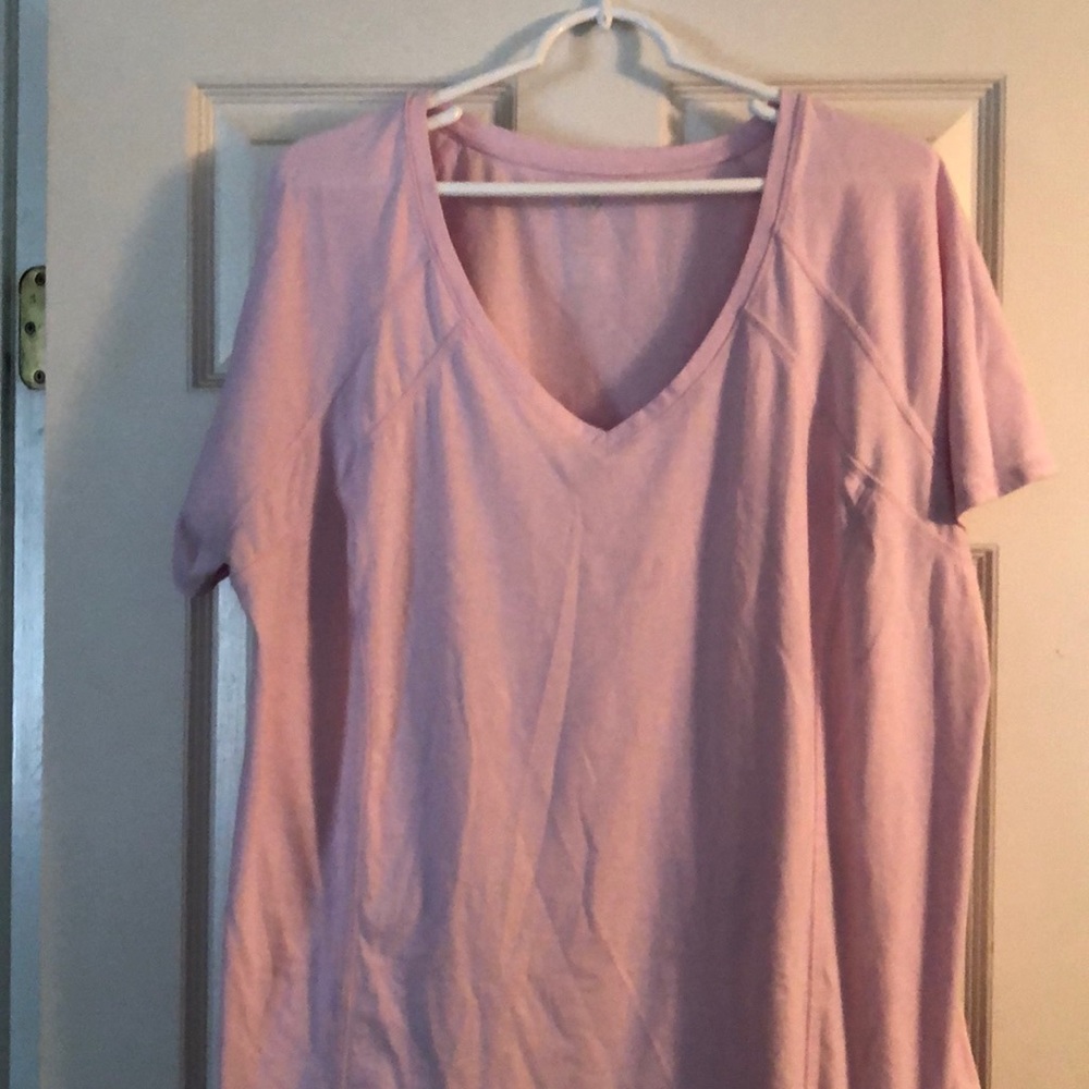 Livi active tee 22/24